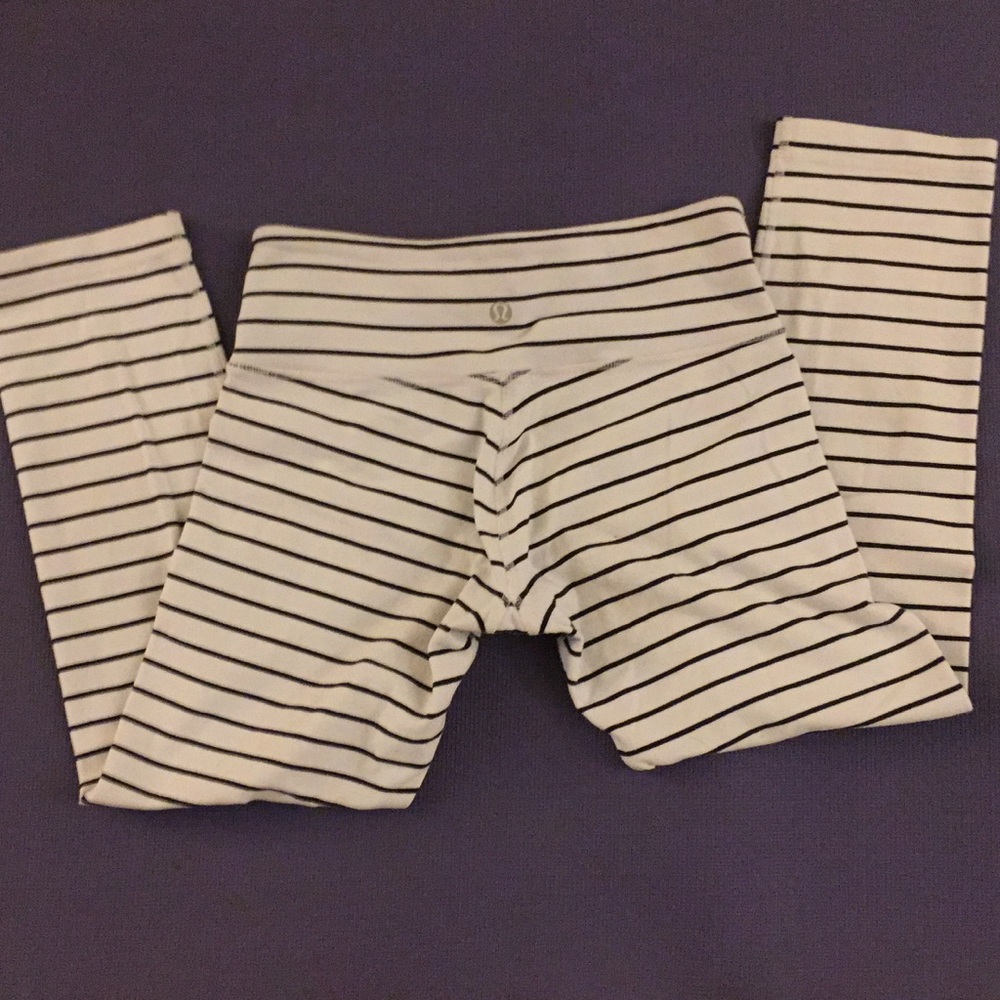 Lululemon Quiet Stripes Wunder Under Size 4 - Picture 3 of 7