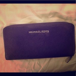Michael kors wallet