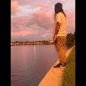 Meet your Posher, Thomas