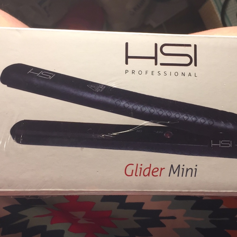 Ceramic hair iron