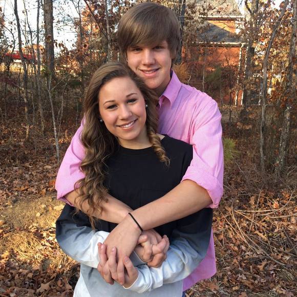 Meet your Posher, Emilee - Picture 1 of 1