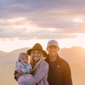 Meet your Posher, Caitlin