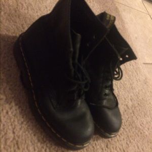 Dr Marten Combat boots