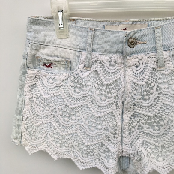 Hollister Light Wash Lace Front Denim Shorts - Picture 2 of 4