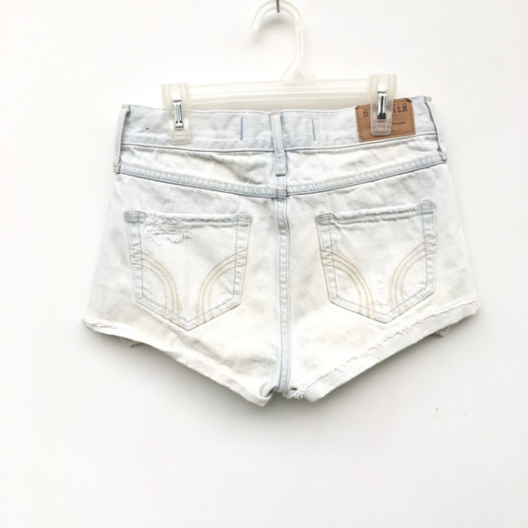 Hollister Light Wash Lace Front Denim Shorts - Picture 3 of 4