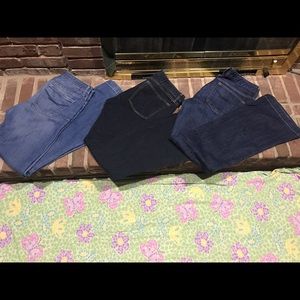 RESERVED!! Three pairs of Gap jeans