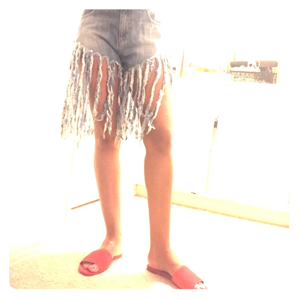 Carmer denim fringe shorts new without tags
