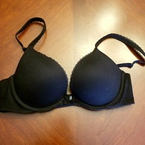 Victoria's Secret 32c Body by Victoria push up