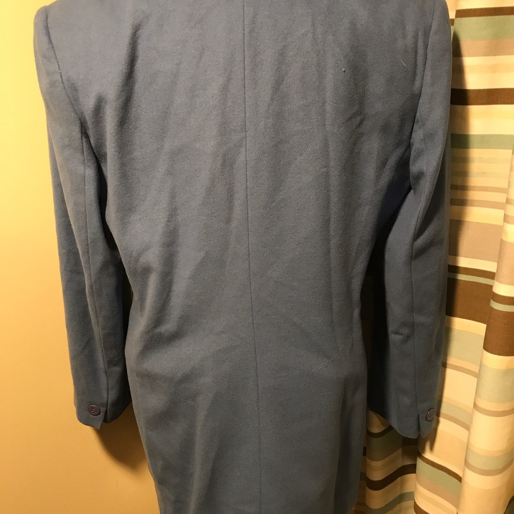 Pretty blazer! - Picture 2 of 4