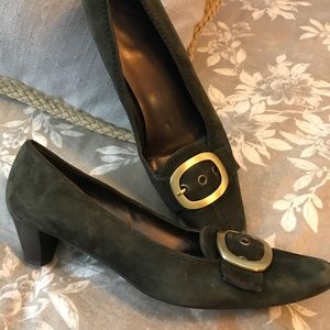 Olive Suede Karen Scott low pumps