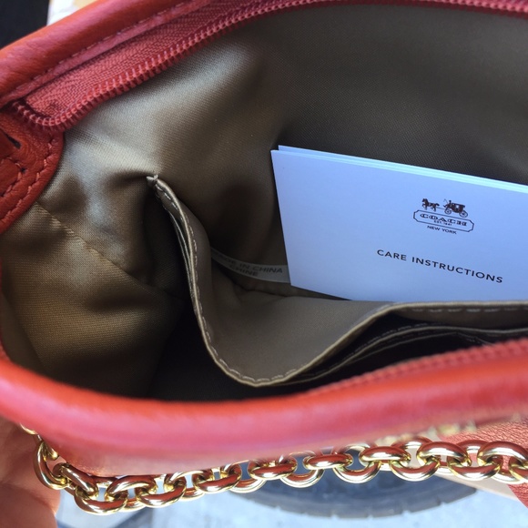 NWT Coach Madison Large Leather Wristlet (48669) - Picture 8 of 8