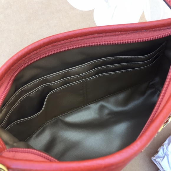 NWT Coach Madison Large Leather Wristlet (48669) - Picture 7 of 8