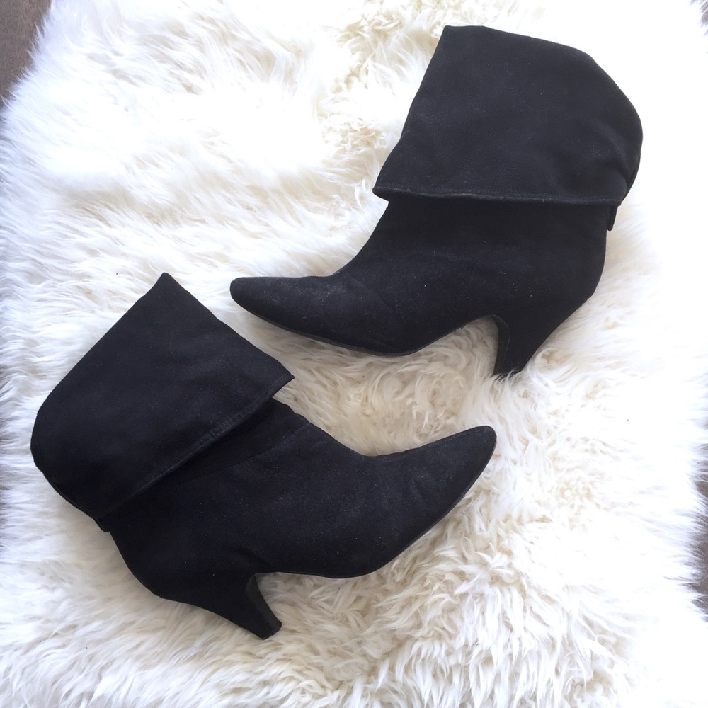 SALE! Black Fold Over Cuffed Ankle Boots!