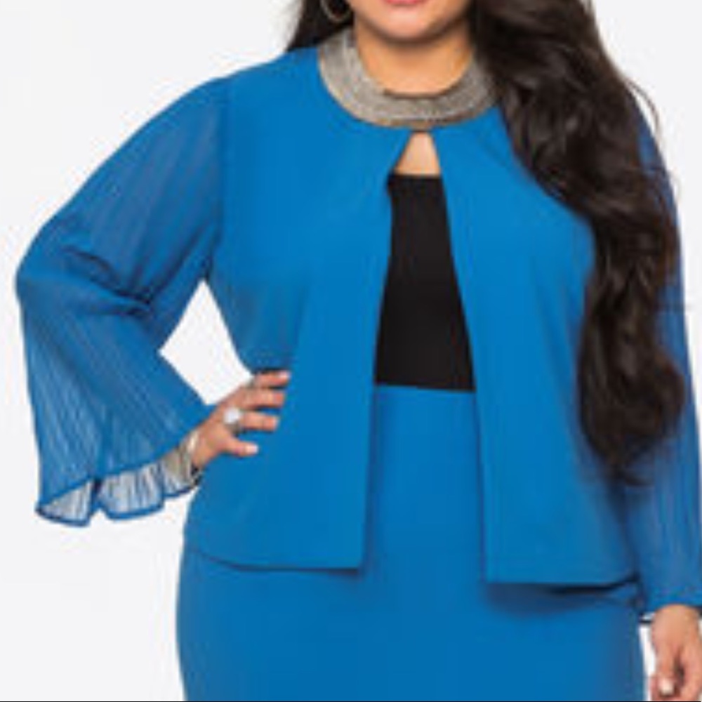 NWT PLEAT SLEEVE BLAZER