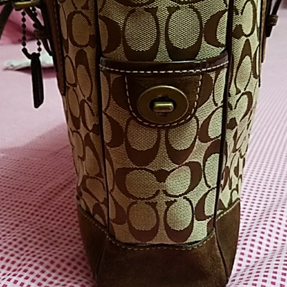 COACH SHOULDER BAG - Picture 8 of 8