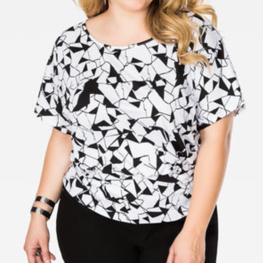 NWT cute black and white top