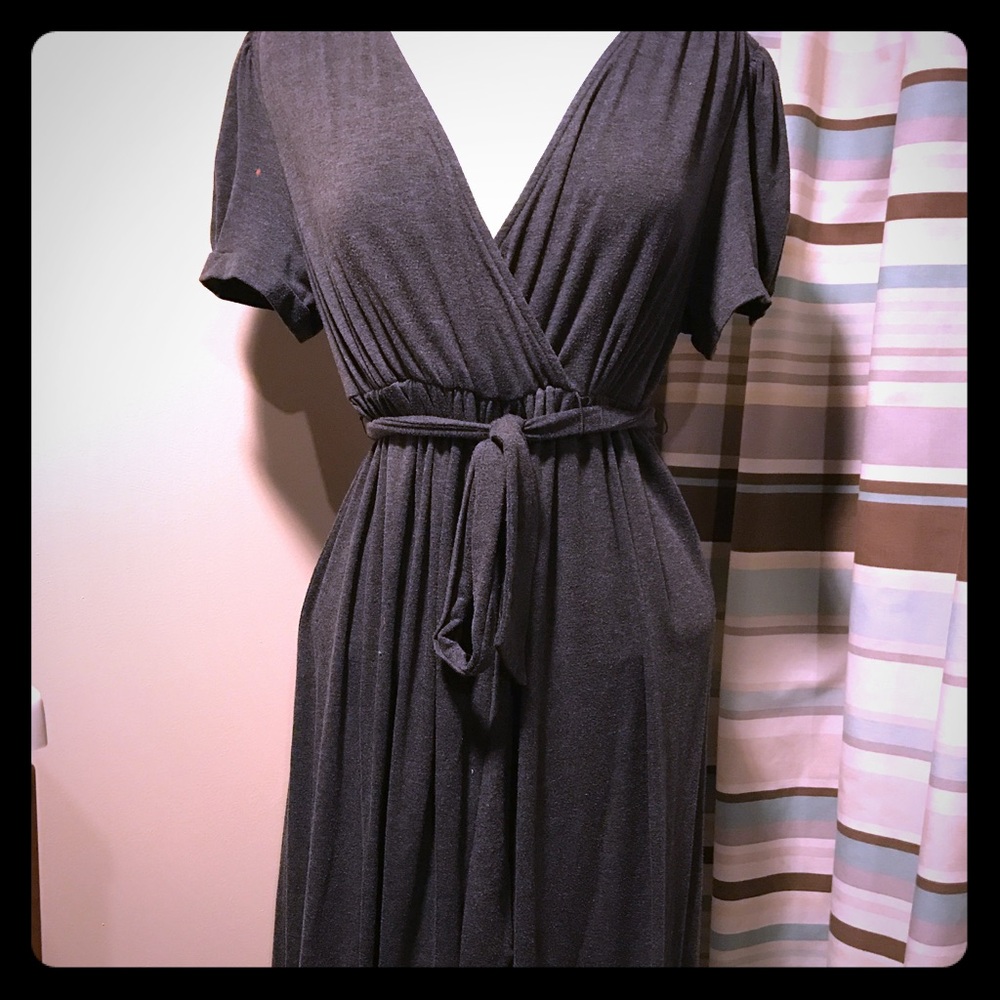 Nice Maternity Dress!