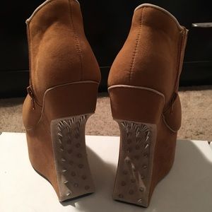 Spiked Wedge Heel Platform Pump