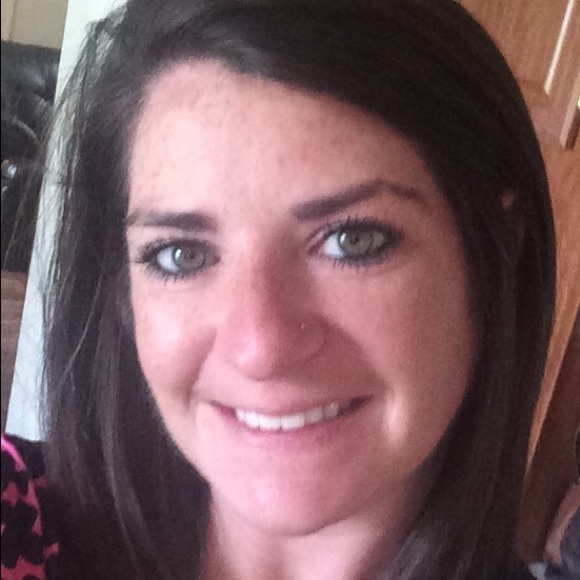 Meet your Posher, Erika - Picture 1 of 1