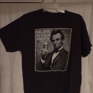 Men's graphic tshirt