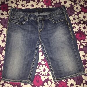 Sold** Silver Jeans/Bermuda shorts women's W32