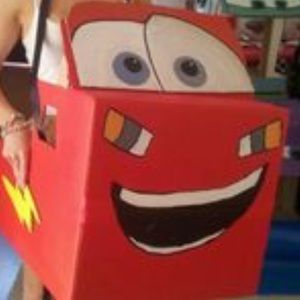 Meet your Posher, Caroline