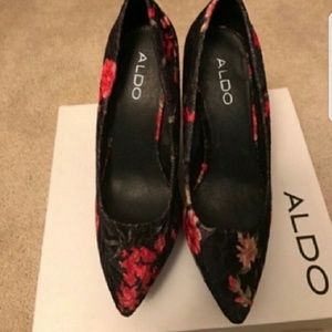 Aldo Wedges