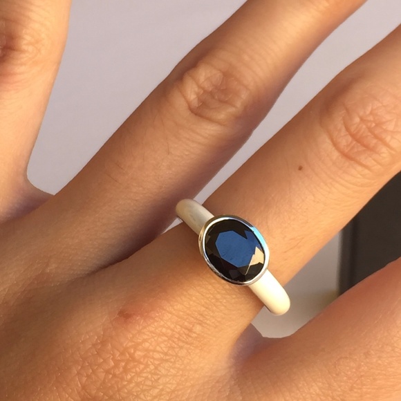 Giorgio Martello Milano White Lacquer Ring - Picture 2 of 3