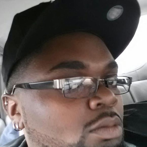 Meet your Posher, Devine - Picture 1 of 1