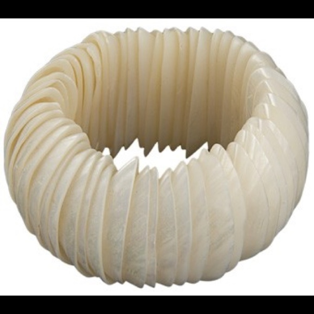 White Shell Bracelet