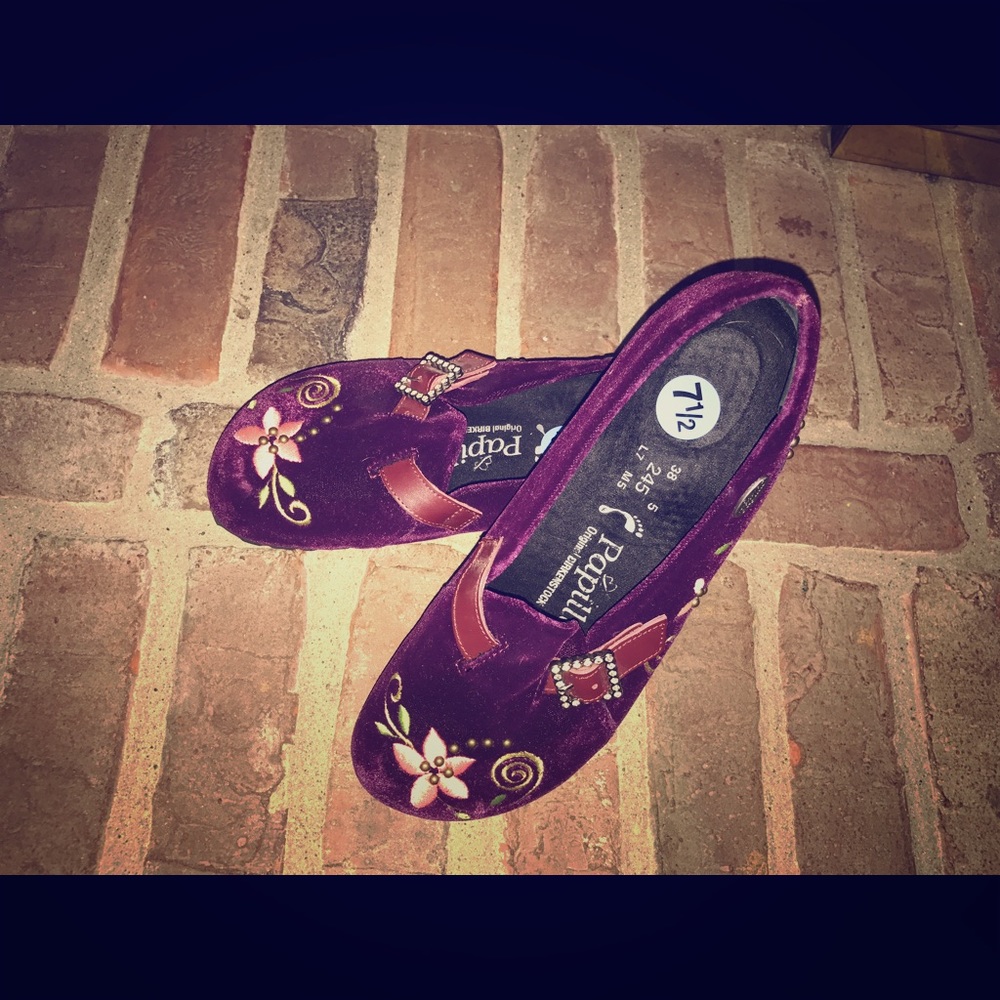 Beautiful velvet shoes