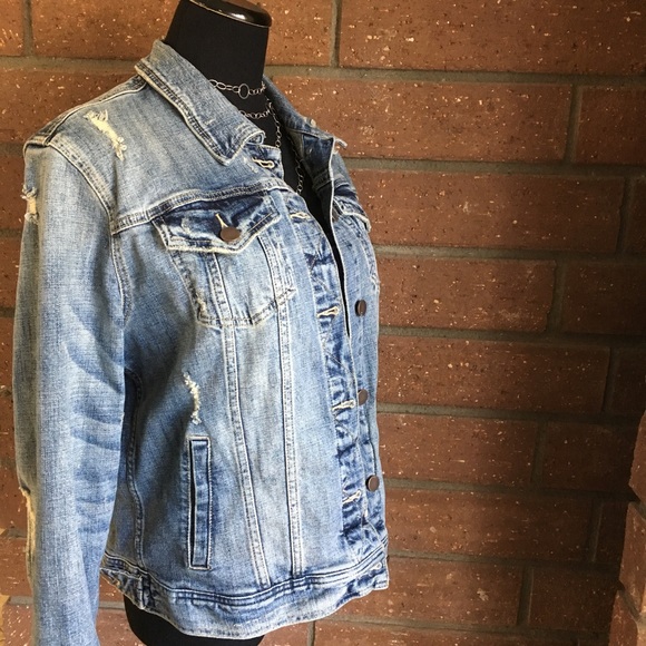 Gifted to daughter @suitcasegoals for Poshfest š - Picture 4 of 8