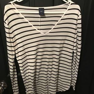 Gap long sleeve size M