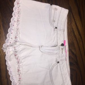 Jean shorts with floral detail
