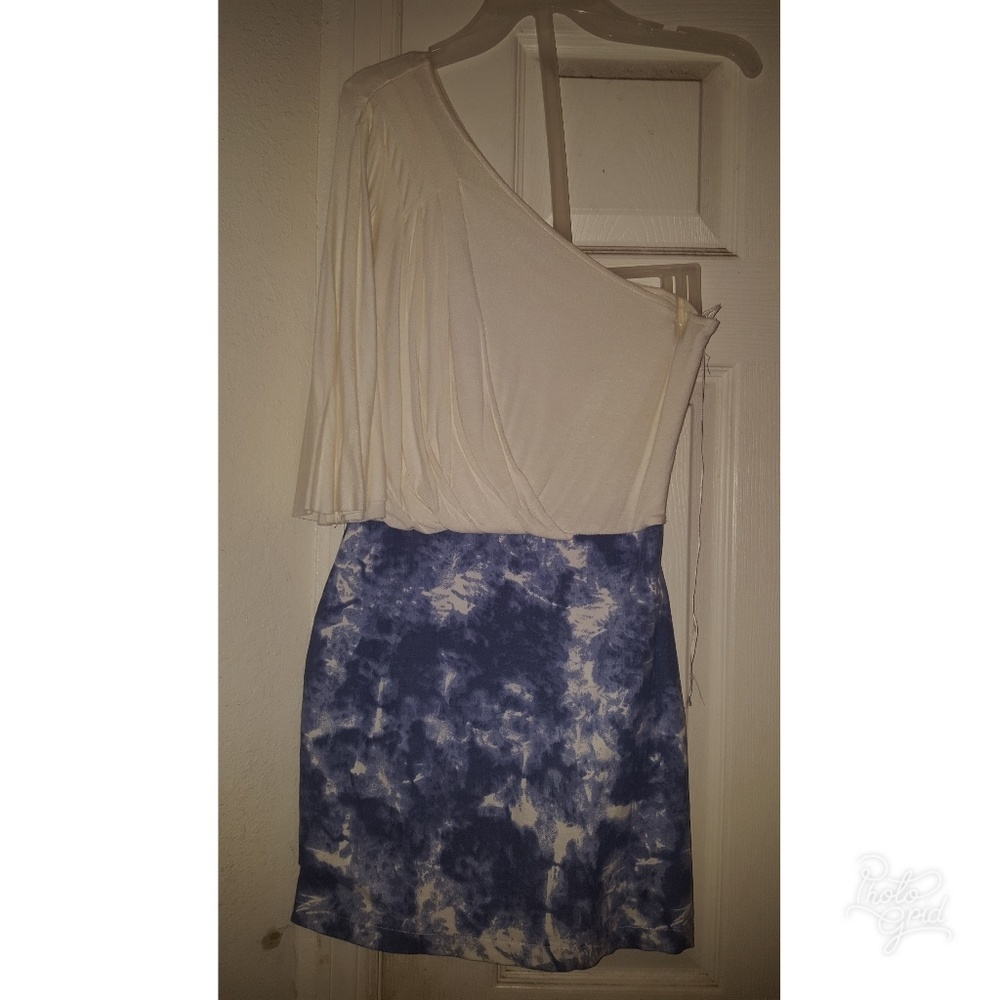 butterfly one sleeve dress