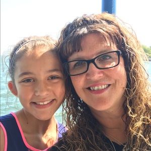 Meet your Posher, Kelli