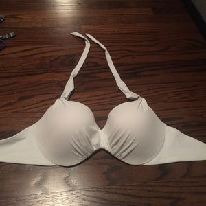 36DD white Victoria's Secret bikini top