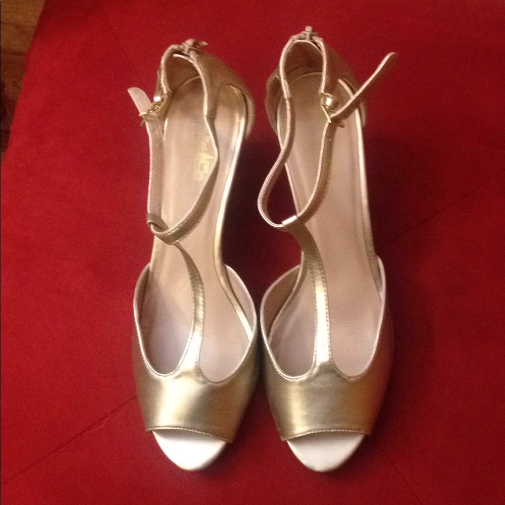 Coach and Four gold  metallic t strap wedge