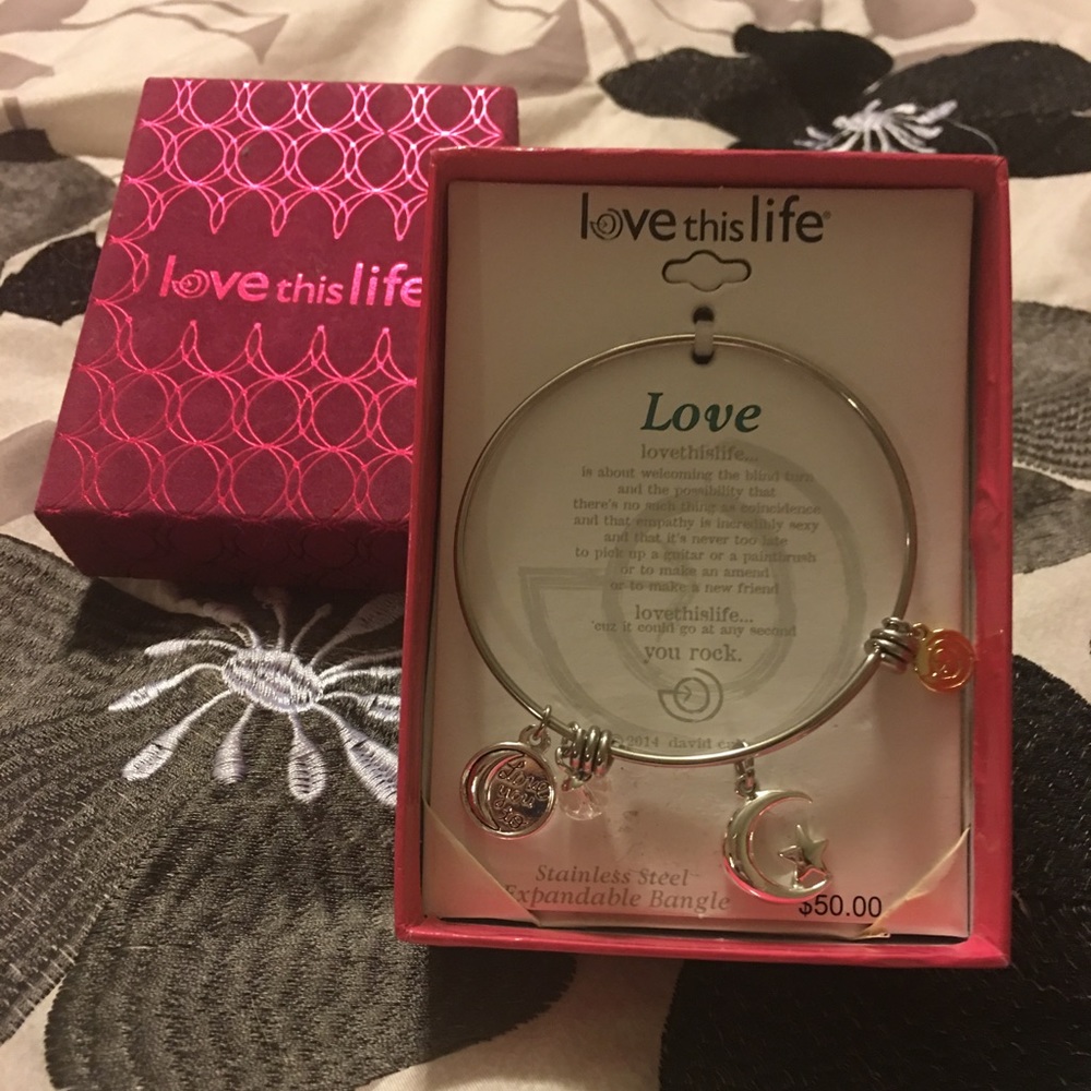 Love this life, Love bracelet with charms