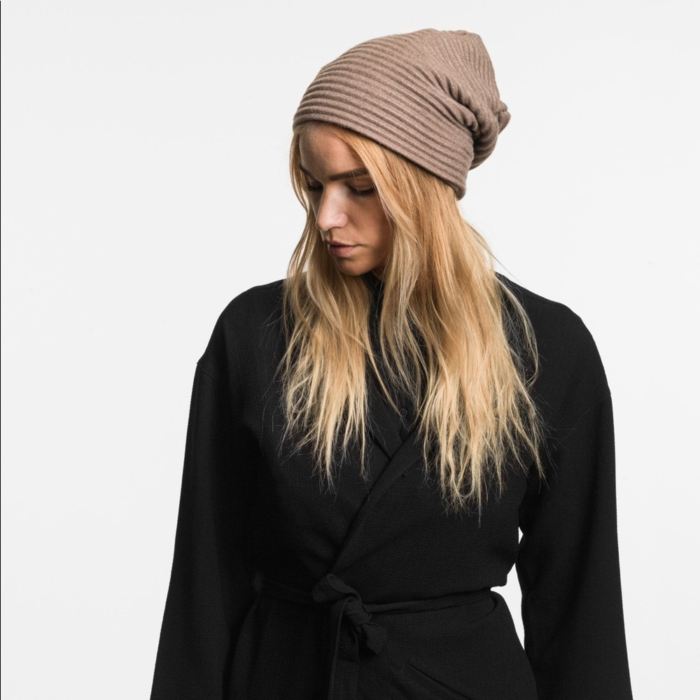 Pleece Beanie designed by Marianne Abelsson