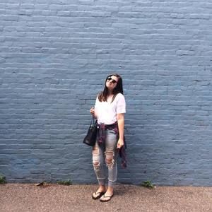 Meet your Posher, Emily