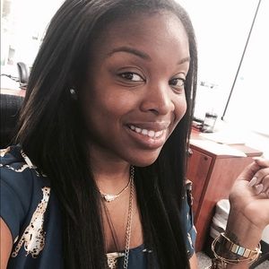 Meet your Posher, Monique