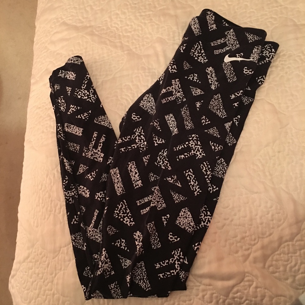 printed nike workout leggings💕