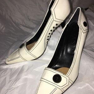 Lady's Designer Pump by TOD's