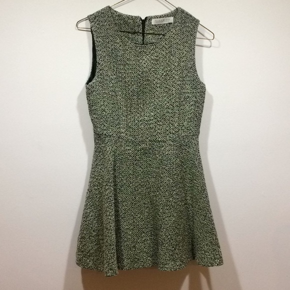 Dresses & Skirts - Perfect petite tweed dress
