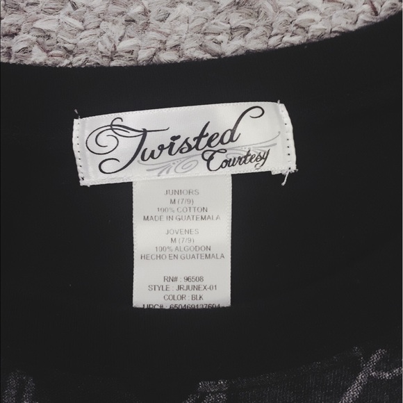 ❌Sold in Ⓜ️ercari❌  Blackshirt with angel - Picture 3 of 3