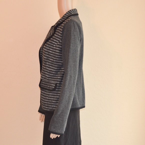 HEM & THREAD Hues of Gray Striped & Solid Knit Blazer Size Medium NWOT - Picture 3 of 5