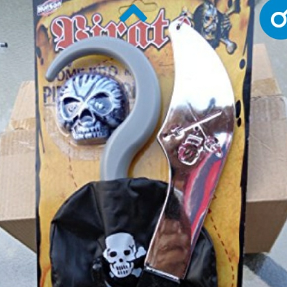 Captain Hook Full Pirate Costume accessory - Picture 2 of 3