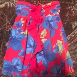 Strapless Abercrombie & Fitch floral shirt