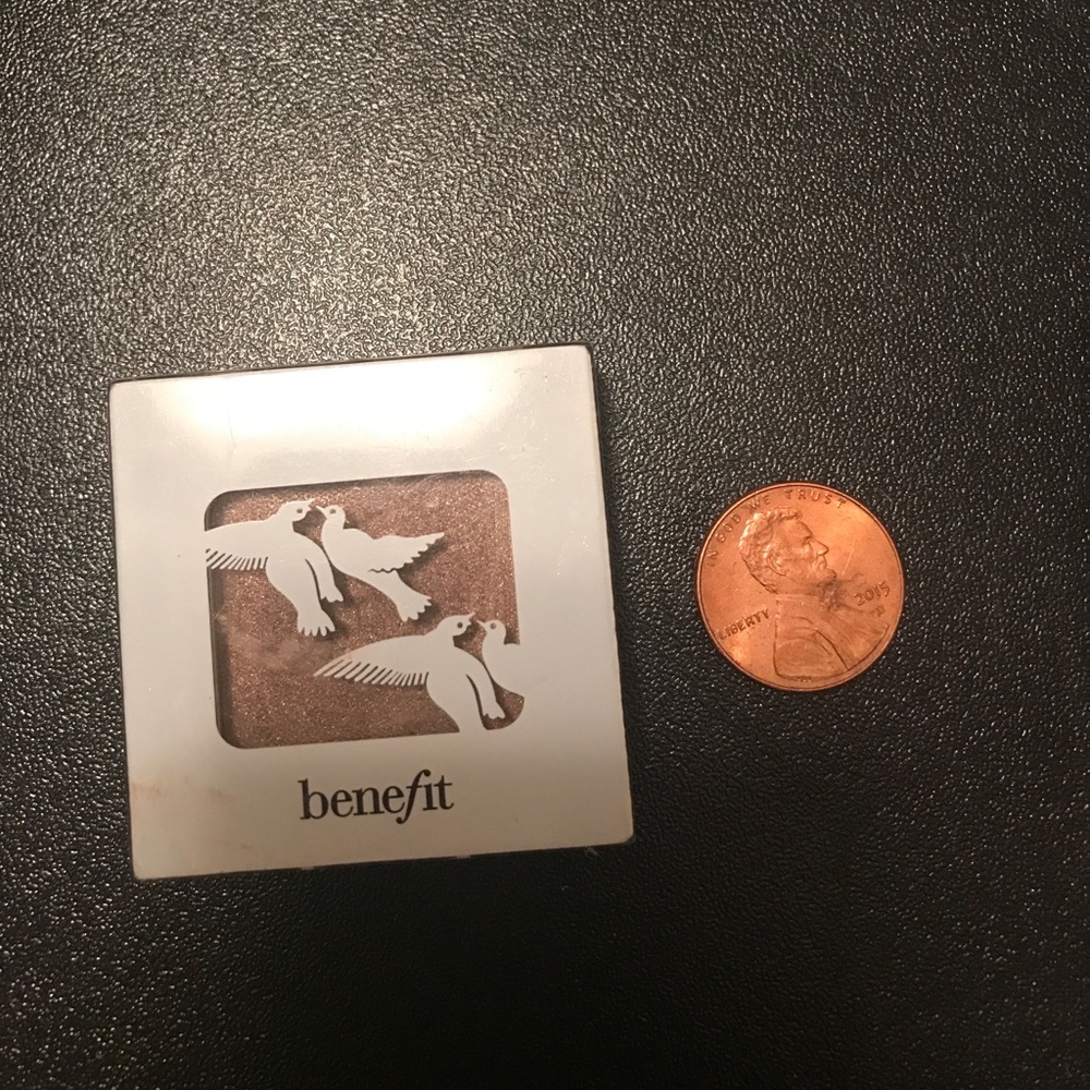 Benefit eyeshadow (bundle to save)